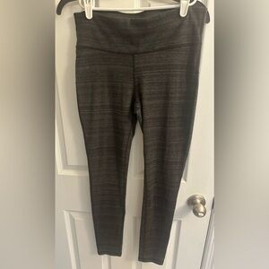 Xersion Fitted Women’s Gray Leggings Pants Size M Medium